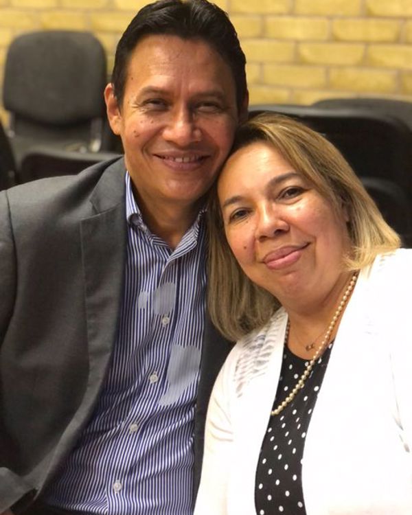 Ezequias & Lindalva Santos